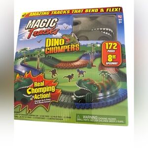 Magic Tracks Dino Chompers Set - Multicolor